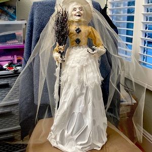 Pier 1 Lilith Leblanc Witch